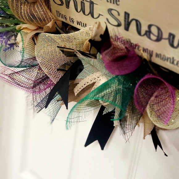 Funny front door Wreath - Picture 16 of 16